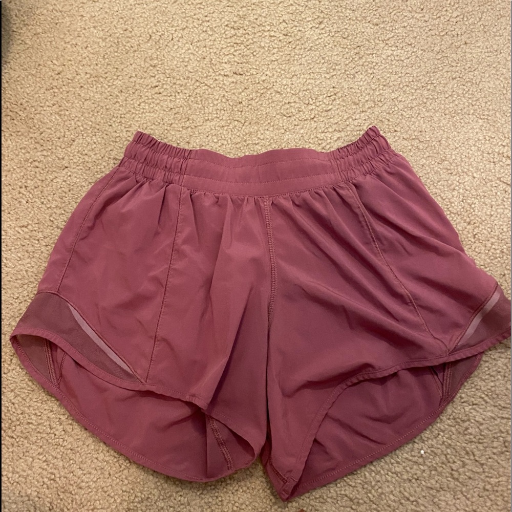 Lulu Lemon Hotty Hot Shorts 4 inch